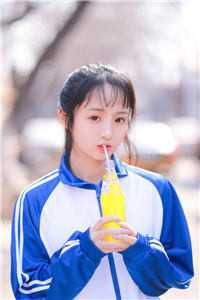 绿茶女王[快穿]_余微之